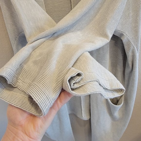 DONNI | Light Grey Ribbed Duster Cardigan | One Size Fits Most - Picture 4 of 9